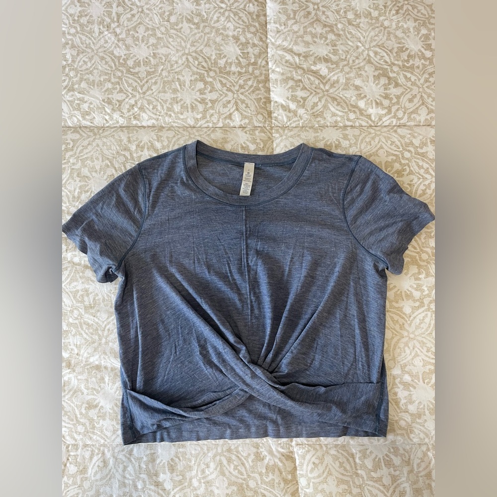 Lululemon blue navy twist crop top size 2